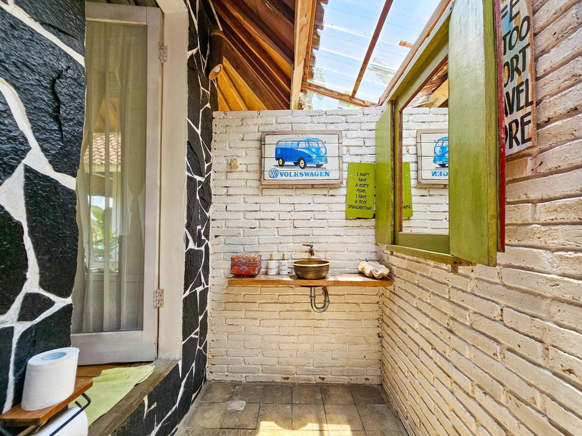 Janur Bungalow Magelang Værelse billede