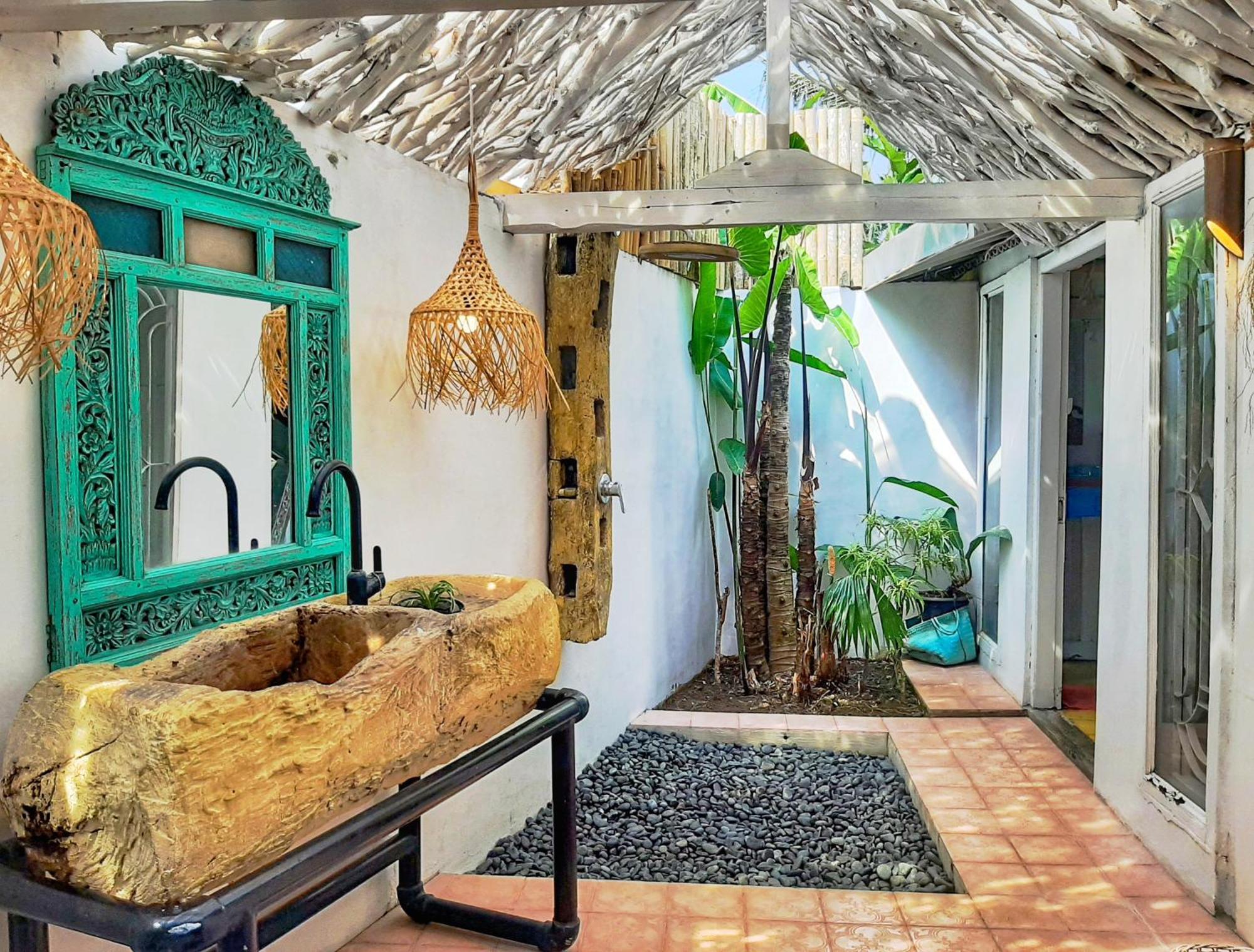 Janur Bungalow Magelang Værelse billede
